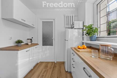 2 pokoje po remoncie Balkon 220 m do PKP