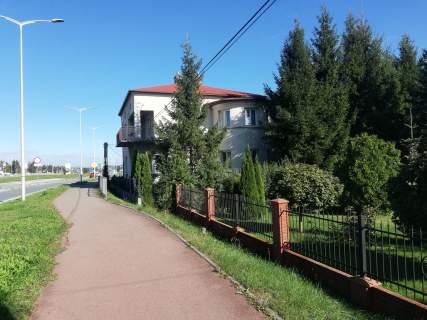 Dwulokalowy dom na biura, gabinety lub dla rodziny - Krosno