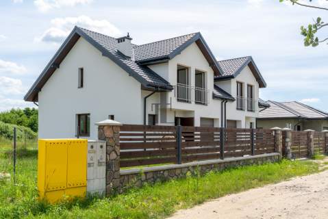 Połowa bliźniaka Stan Deweloperski Kobiałka