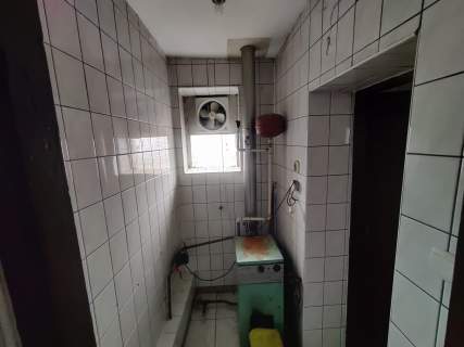 Lokal handlowo-usługowy 82 m sklep, biuro lub mieszkanie