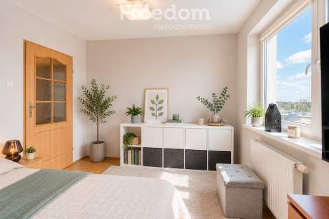 5 pokoi dwupoziomowe komórka balkon