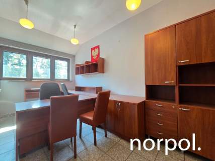 Lokal biurowy / usługowy, 2 pokoje 40m2 Krzeszowice centrum