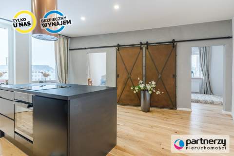 3 pokoje 10m2 piwnicy miejsca parkingowe