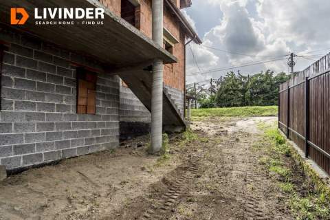 Budynek do wykończenia, mieszkania/lokale usługowe