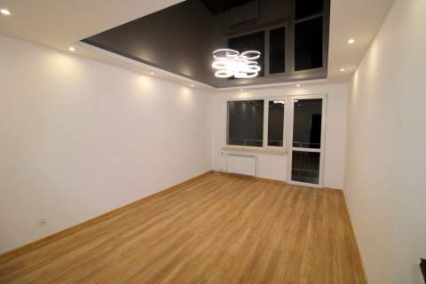 Nowoczesne 2 pok. w bloku, balkon