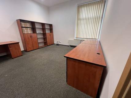 Do wynajęcia lokal na parterze przy Krakowskiej