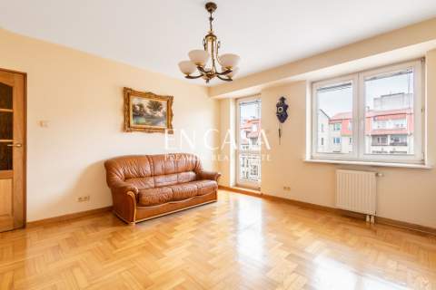 Ochota, ul. Opaczewska 4 pokoje 122 m