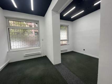 Do wynajęcia lokal na parterze - Karłowice 