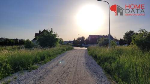 Działka w Lusówku z mediami