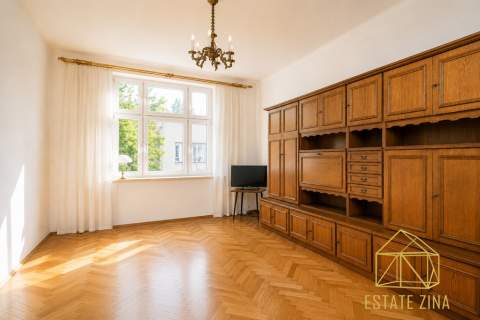 3 pokoje 82,5 m 2 balkony Plac Inwalidów