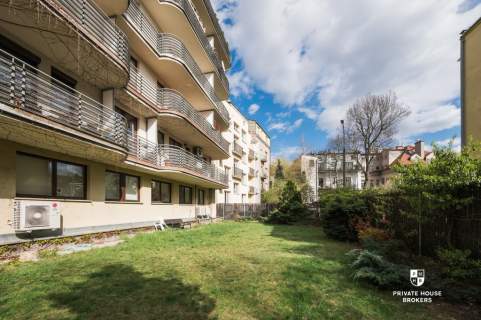 FIRMA 64m M Klimatyzacja, Balkon Garaż ul. Lea