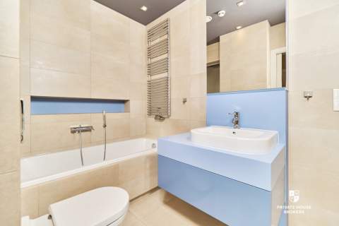 Apartament w żaglu Sky Tower - 107m2, 3 pokoje
