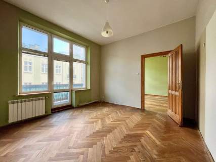 Mieszkanie z balkonem w kamienicy