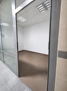 Lokal usługowo-handlowy 11,5 m Galeria Wiatraczna