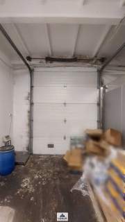 Magazyn z biurami 3 bramy parking plac