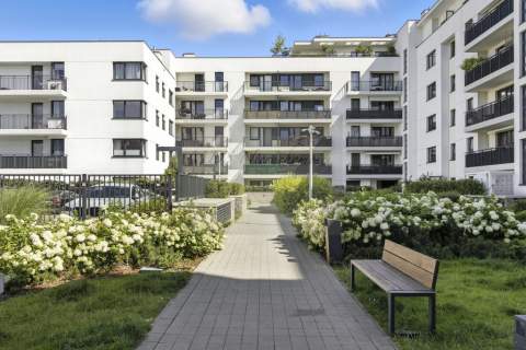 duże, dwupokojowe, balkon, garaż