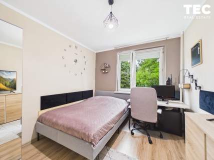 3-pok. mieszkanie z dużym balkonem i 4m2 piwnicą 