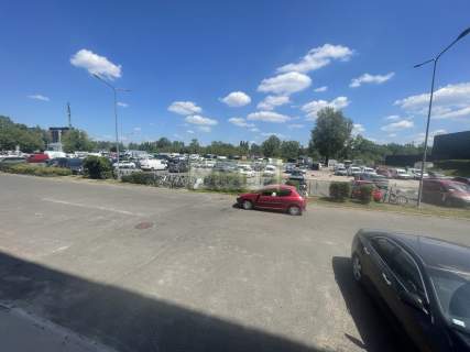 Biuro , 24h , ochrona , parking,rampa,recepcja