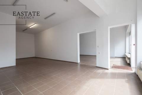Lokal handlowo-usługowy 131 m Parter Witryny