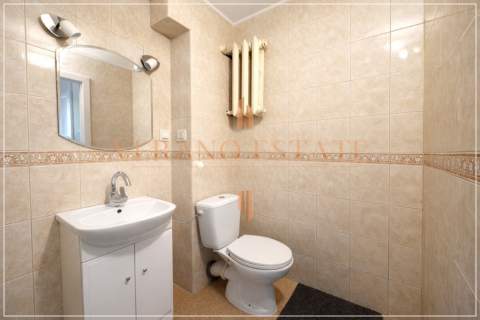 38 m 2 pokoje Balkon Winda