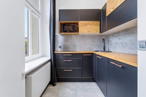 Unikalna kawalerka w stylu loft z antresolą