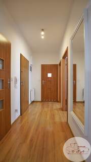 3 pokoje 60,77 m Balkon Miejsce postojowe