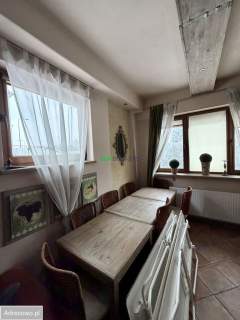 Przestronny lokal z częścią mieszkalną