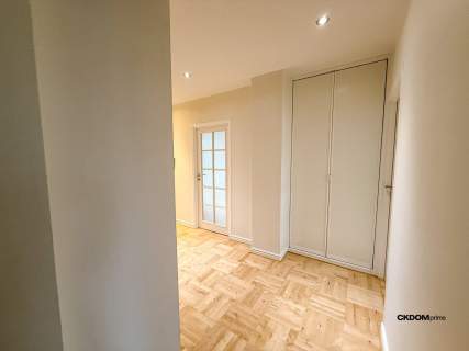 3 pokoje mieszkanie 77m plus garaż Baranówek