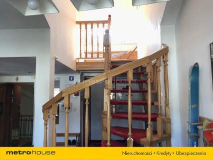Dwupoziomowy lokal na hostel. Saska Kępa.