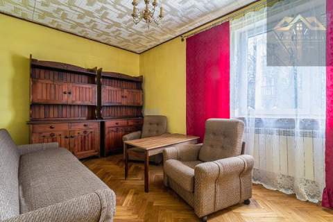 Duży dom z budynkiem gospodarczym i prawie 05ha działki budowlanej
