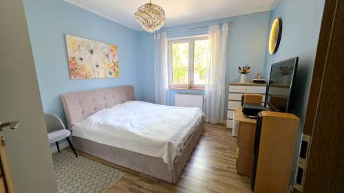 Dom wolnostojący 173,5 - 926m2 5 pokoi garaż antresola ogród
