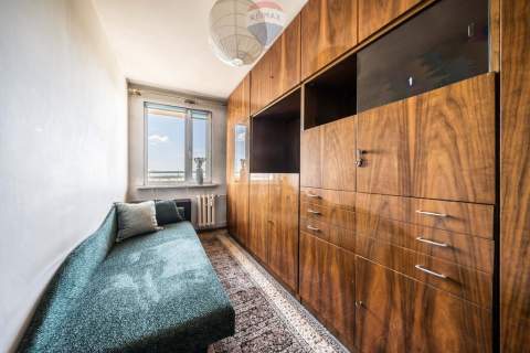 Trzy pokoje winda balkon Łazarz