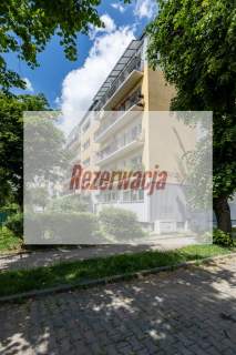 Rozkładowe M3 z balkonem na ogrodzonym terenie