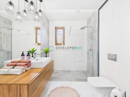 Dom wolnostojący 5 pokoi 206m2