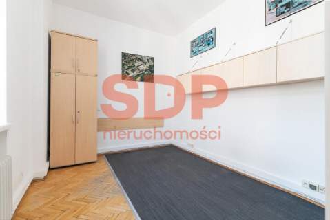 Idealne na biuro lub inną działalność gospodarczą typu salon...