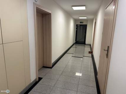 2 pokoje w Apartamentowcu w Centrum z wyposażeniem