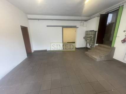 Biuro,magazyn,ogrzewane,parter,wysokość ok 3m