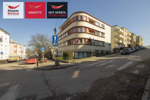 3 pokoje, Działki Leśne, garaż przy budynku