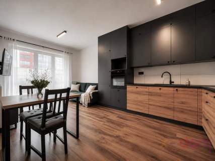 3 pokoje z balkonem 50,6 m2 centrum
