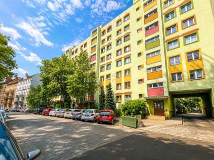 Pełen rozkład / loggia / winda / parking / tramwaj