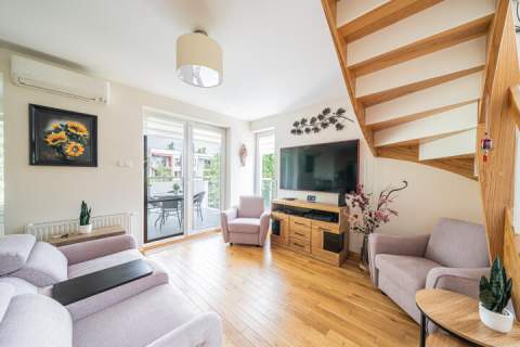 Wyjątkowy apartament nad morzem z garażem/Polanki