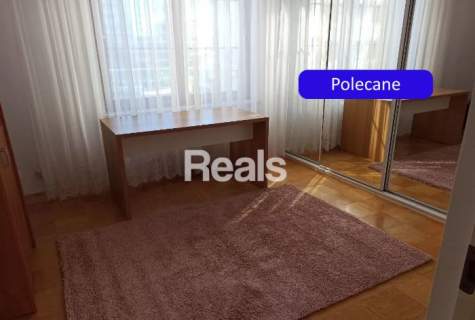 Przy stacji metra Rondo Daszyńskiego