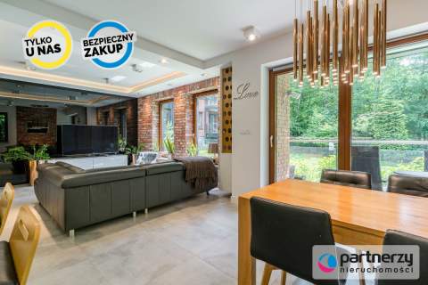 3 pokoje 93,5 m2 - blisko plaży - 4-miejsca w hali