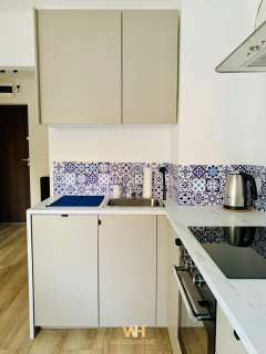 2 pokojowe 1 piętro balkon piwnica parning