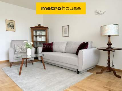 3 pokoje, duży balkon, blisko metro Imielin 600m