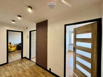 Dwupokojowe M - 51 m po remoncie balkon