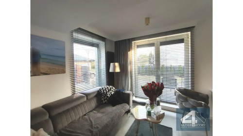 Dwupoziomowy apartament z dużym ogrodem