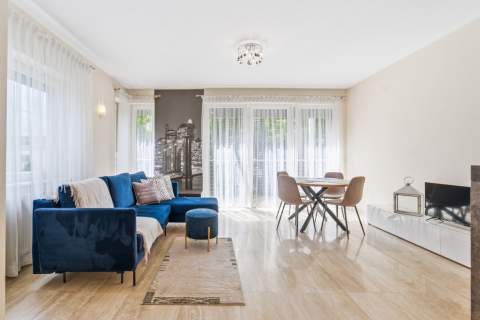 Jasne, komfortowe 54m2 na wynajem, duży balkon