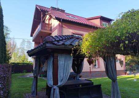 Przestronny dom jednorodzinny - Radunica