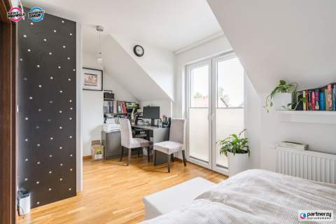 4 pokojowy dom z kameralnym ogrodem 